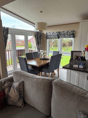 Interior - Forest View - Deluxe 3 Bedroom Lodge with Hot Tub in the heart of Northumberland (Morpeth)