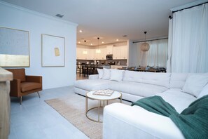 6 bedrooms - 6BR Family at Champions Gate Pool Game Room (Kissimmee)