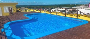 Paradise Suites & Residence 