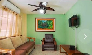 Living area - Paradise Suites & Residence (San Pedro)