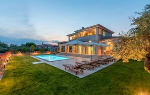 Pool - Cozy home in Stanisi with private swimming pool, can be inside or outside (Stanisi)