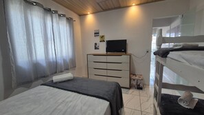 ベーシック アパートメント | 1 室のベッドルーム、WiFi (無料)