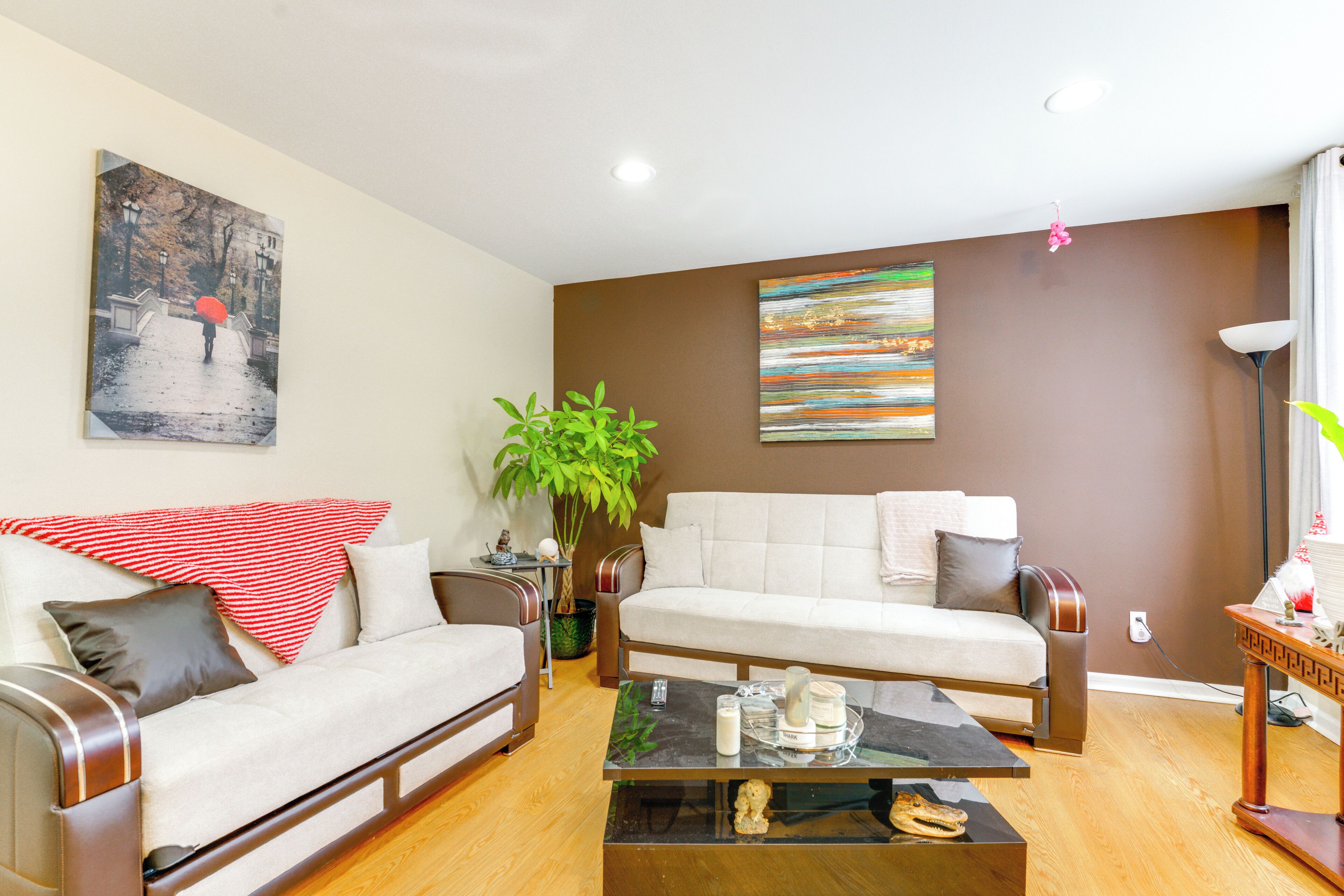 TV, table football, ping pong