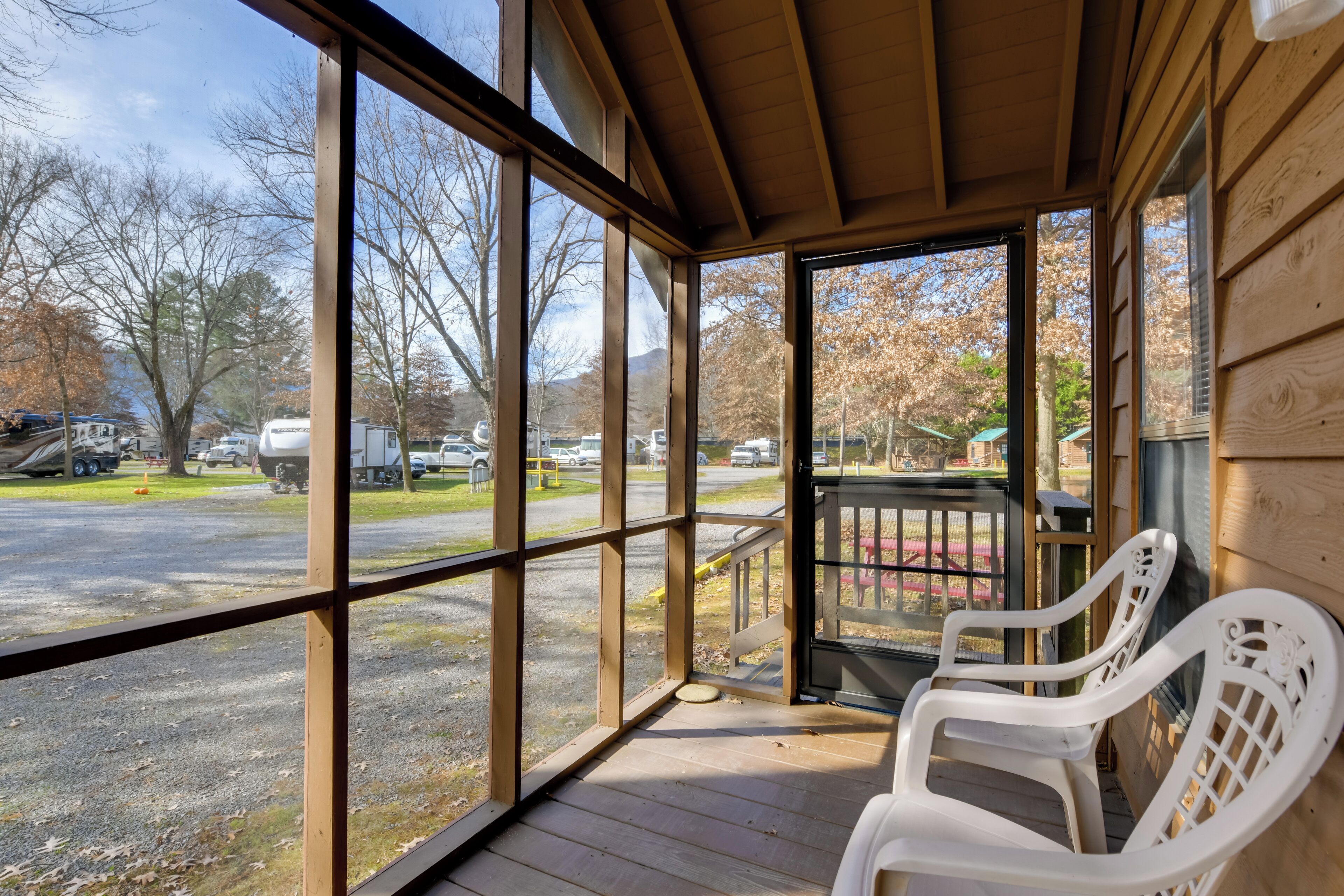 Property grounds - Blue Ridge Getaway! Studio w/ Resort Amenities (Waynesville)
