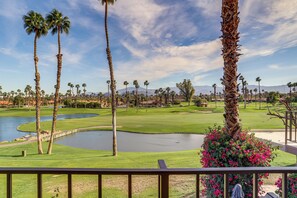 Property grounds - Mtn View & Fairway-Facing Patio: Palm Desert Condo (Palm Desert)