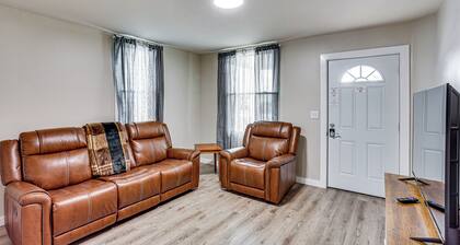 2 Mi to Dtwn Harrisburg! Convenient Duplex