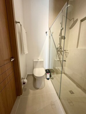 Shower, hair dryer, towels, soap - Encanto Baía kristal Con Vista laguna
LUZ - KABO 4 - APTO 1 C (Cartagena de Indias)