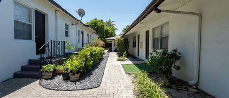 Suite, patio | Exterior