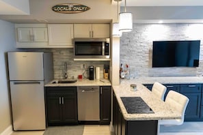 Microwave, stovetop, dishwasher