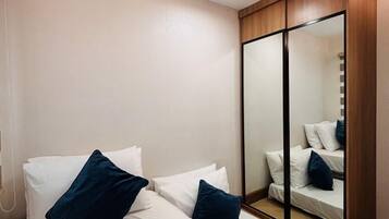 2 Schlafzimmer, BĂŒgeleisen/BĂŒgelbrett, BettwĂ€sche, Rollstuhlgeeignet