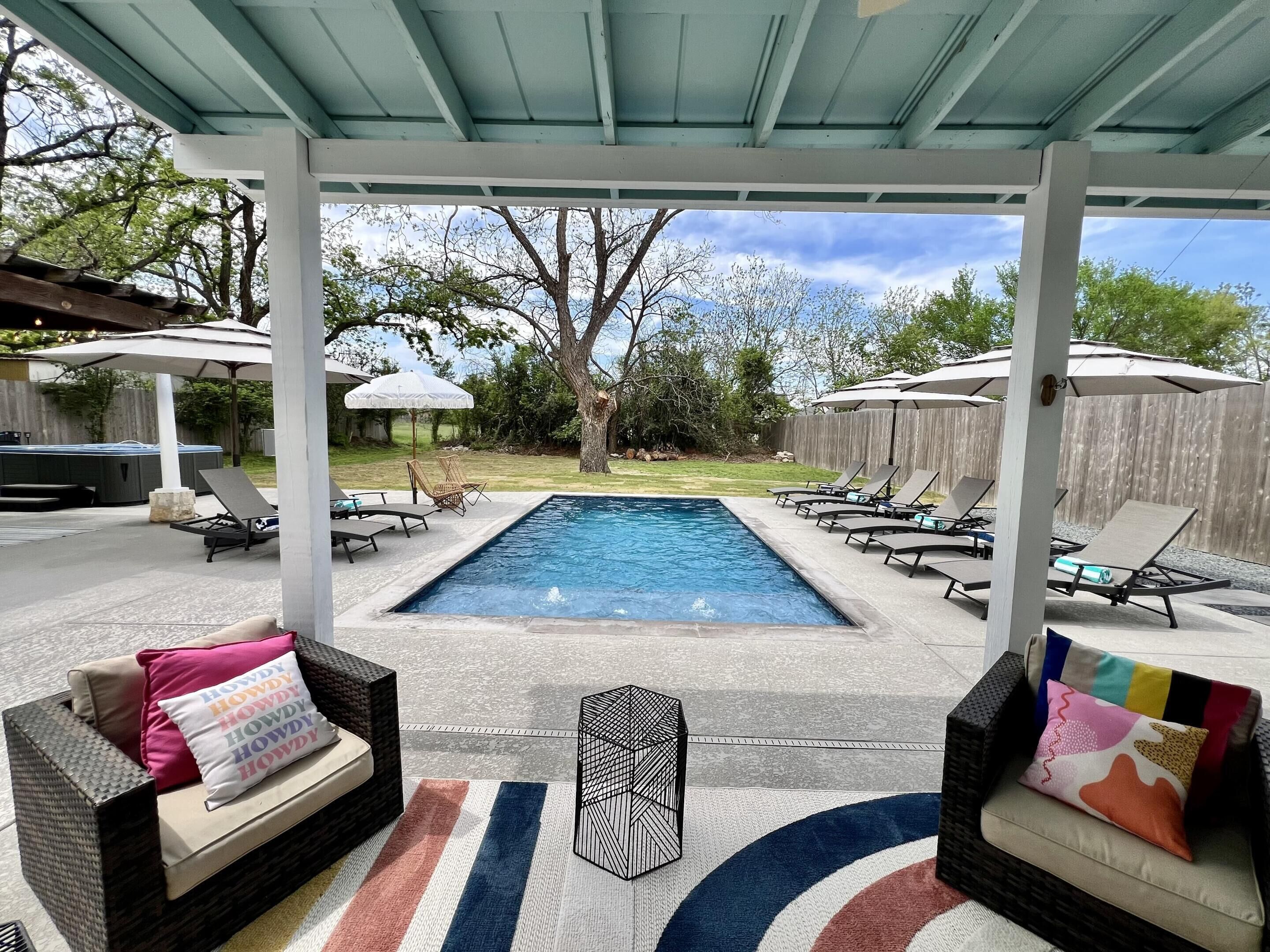 حمّام سباحة خارجي