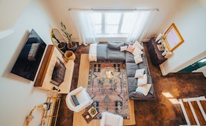 House, Private Bathroom, Garden View (Acorn Haus) | Lounge - Acorn Haus (Fredericksburg)