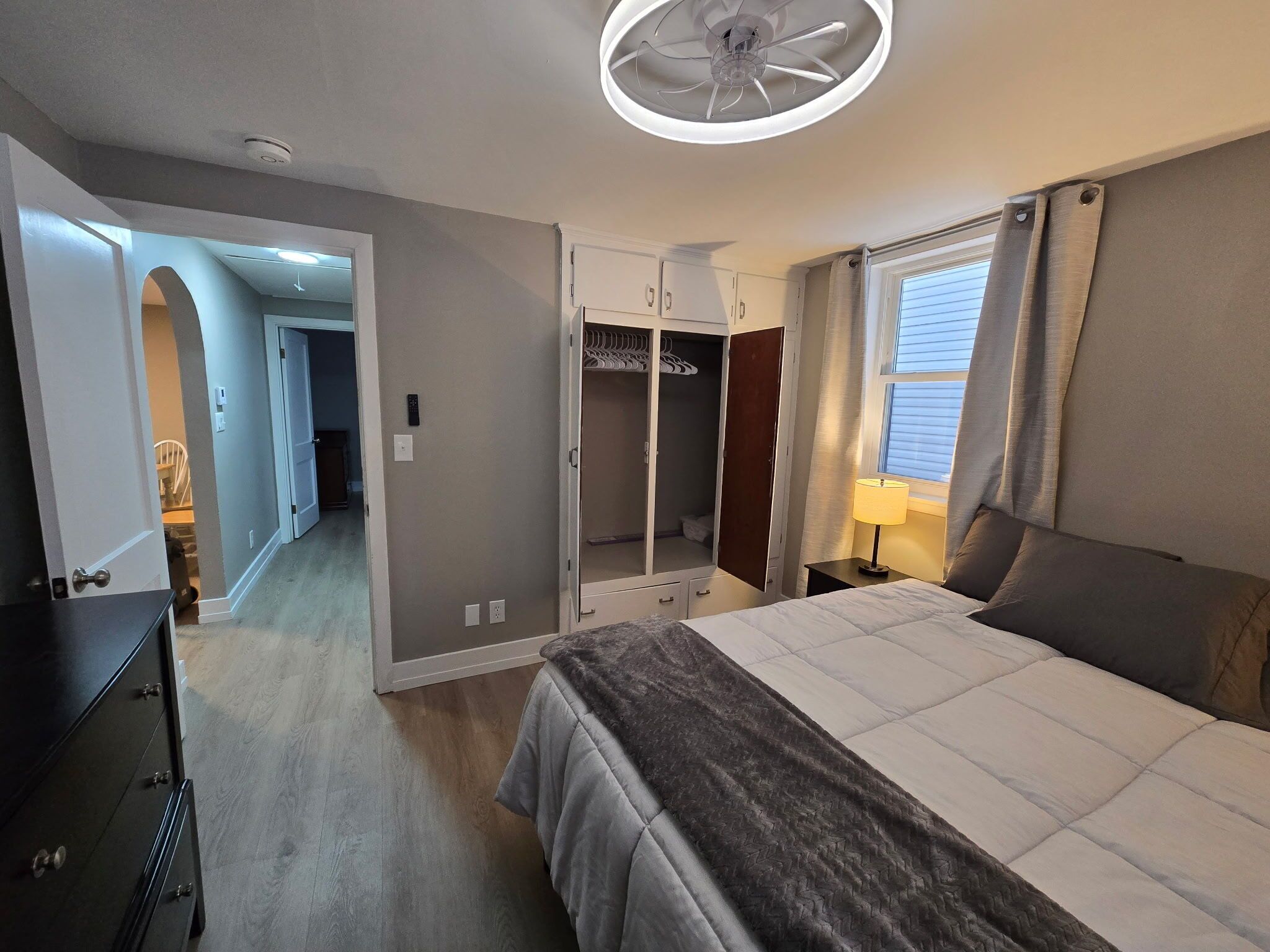 2 Schlafzimmer, Schreibtisch, WLAN, Bettwäsche