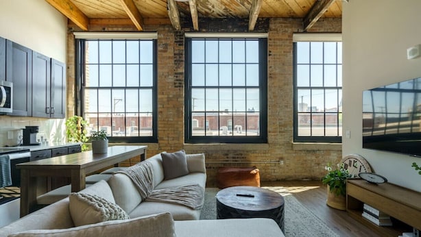 Living area - Spacious Factory Flat (Columbus)