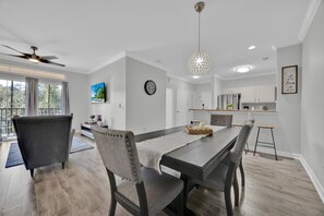 Dining - Resort-Style Orlando Condo • Balcony • Pool•Gym (Davenport)
