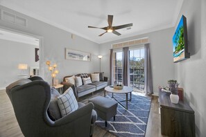 Smart TV - Resort-Style Orlando Condo • Balcony • Pool•Gym (Davenport)