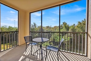 Dining - Resort-Style Orlando Condo • Balcony • Pool•Gym (Davenport)