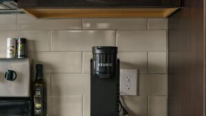 Luokittelematon kuva, 4 kautta 13, painike