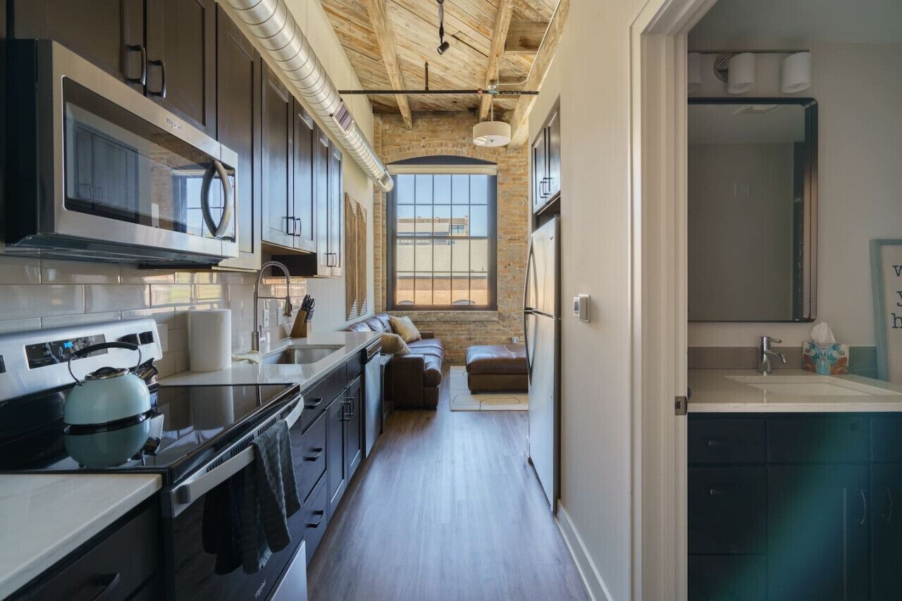 Kühlschrank, Ofen, Herdplatte, Geschirrspüler