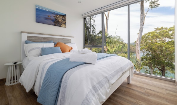 Fer et planche à repasser, accès au Wi-Fi (inclus), literie fournie