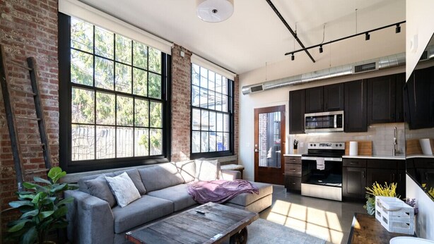 Living area - Industrial Boho Flat - Short North (Columbus)