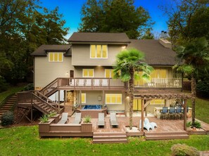 Exterior - Hot Tub, Gameroom, Outdoor Kitchen & Lakeside! (Mooresville)