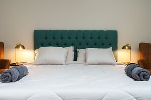 2 habitaciones, escritorio, tabla de planchar con plancha y wifi 