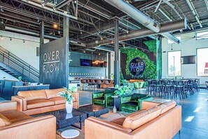 Dining - NEW! Lake Access, Game Room, Sleeps 21, Modern! (Mooresville)