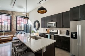 Fridge, microwave, oven, stovetop - The Edison Loft - Renovated Factory - Short North (Columbus)