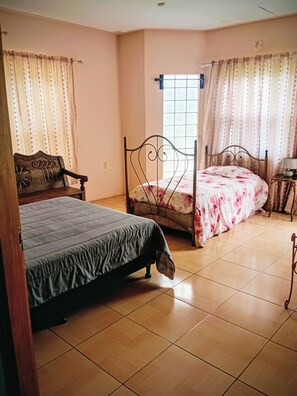 2 habitaciones, wifi y ropa de cama