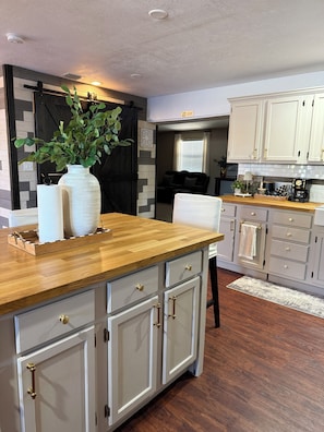Interior - Spacious and cozy retreat in Orlando. minutes from Disney World, Universal (Orlando)