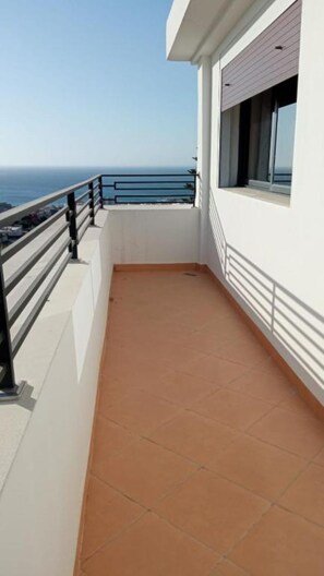 Property grounds - 5 minutes to the theme park! Family sized condo with game room & deck (tanger)