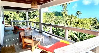 2BR A/C Pool BBQ Wi-Fi W/D Near Yacht Club