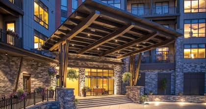 Experience Mountain Luxury and Family Fun at Wyndham Resort at Avon- 2 Bd. Pres