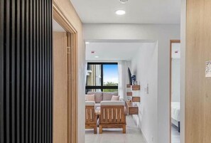 Interior - 6th floor, beach 5 minutes walking distance (Jacó)