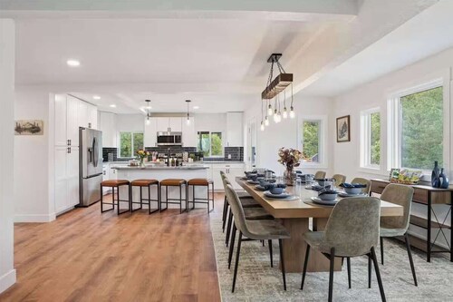 15 min to Pearl St in Boulder! Rope Course, Hot Tub & Views