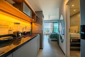 Exclusive Apartment | Private kitchen - Beach Class Meireles by Carpediem Ocean View (Fortaleza)