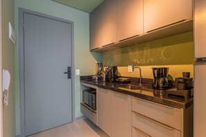 Apartment | Private kitchen - Beach Class Meireles by Carpediem Ocean View (Fortaleza)