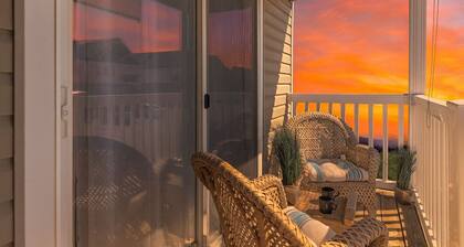 Luxury 2BR Condo-Master BR w/KING Bed & Ensuite-Near HWYS-W/D-FIFA World Cup