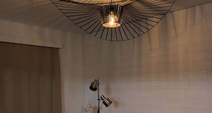 Quiet gîte between hills and forest. Sauna and pets welcome.