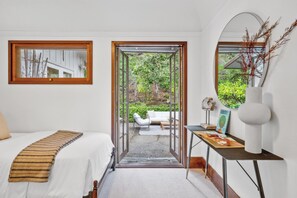 3 bedrooms, iron/ironing board, WiFi, bed sheets - Mid-Century Modern Retreat with Mill Valley Views (Mill Valley)