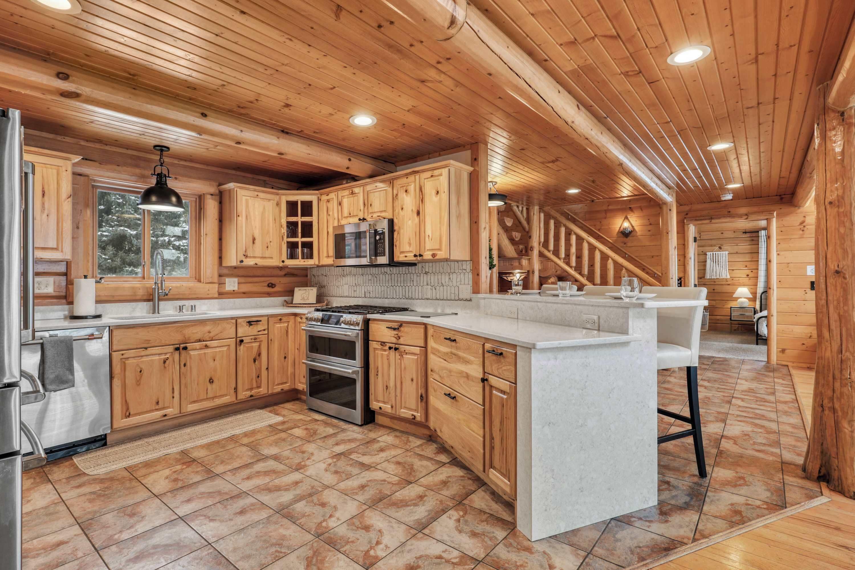 雪櫃、微波爐、焗爐、爐具