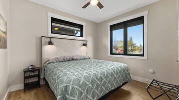 1 bedroom, desk, iron/ironing board, free WiFi