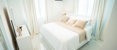 Strykejern/-brett, wi-fi og sengetøy