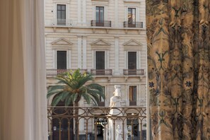 Superior Room, 1 Queen Bed | In-room safe, laptop workspace, blackout drapes, iron/ironing board - Belduomo Catania Rooms & Flat (Catania)