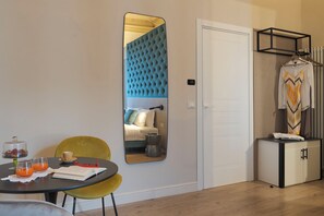 Deluxe Room, Balcony, City View | In-room safe, laptop workspace, blackout drapes, iron/ironing board - Belduomo Catania Rooms & Flat (Catania)