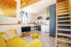 Living area - Cottage in the countryside - A haven of peace in Provence Verte [LA K-LINE] [LA K-LINE (Entrecasteaux)