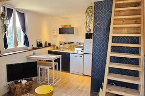 Private kitchen - Cottage in the countryside - A haven of peace in Provence Verte [LA K-LINE] [LA K-LINE (Entrecasteaux)