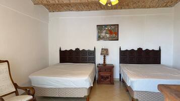 Departamento básico | Cortinas blackout, tabla de planchar con plancha y wifi gratis