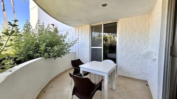 Apartemen Comfort | Teras/patio